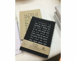 Notitieboek 21 x 15 handgemaakt cr&egrave;me canvas kaft en 72 pagina's handgeschept papier